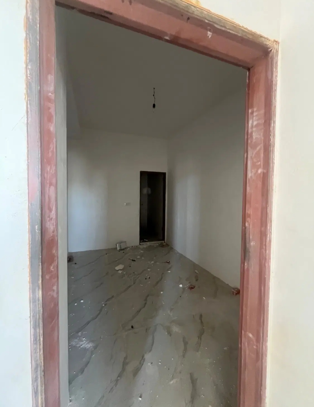 آپارتمان ۱۰۰ متر نوساز / فول / آماده تحویل